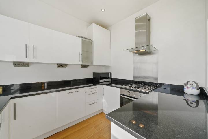 Stunning Apartment Ravenshaw Street, West Hampstead